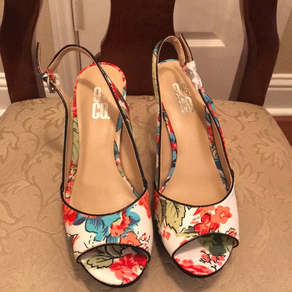 9&Co. Floral Print Heel